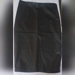 Chic Black Pencil Skirt